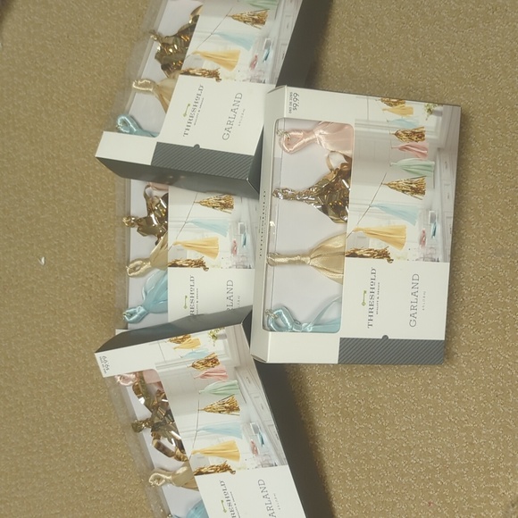 Threshold Tassel Garland 6 FT, 4 boxes 25FT Total - Picture 1 of 5